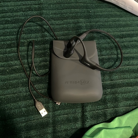 Aftershokx headphones